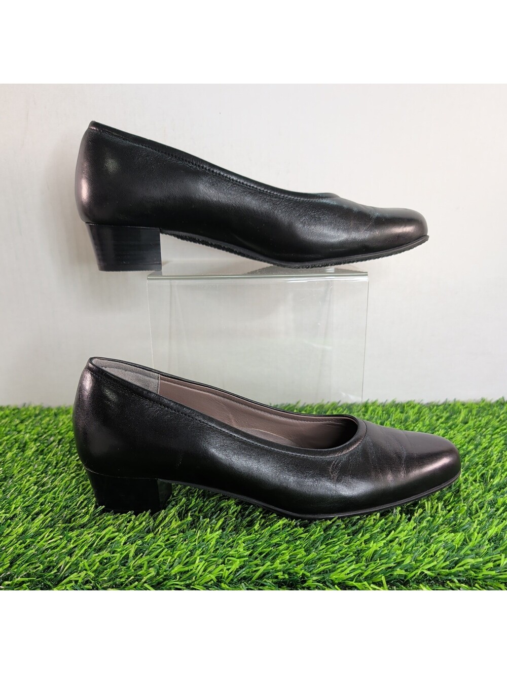 SAS Women's Size 8.5 N Pump Heels Black Regina Italian Leather Slip On